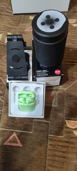 Навушники, колонка, підставка для телефону ОДНИМ ЛОТОМ