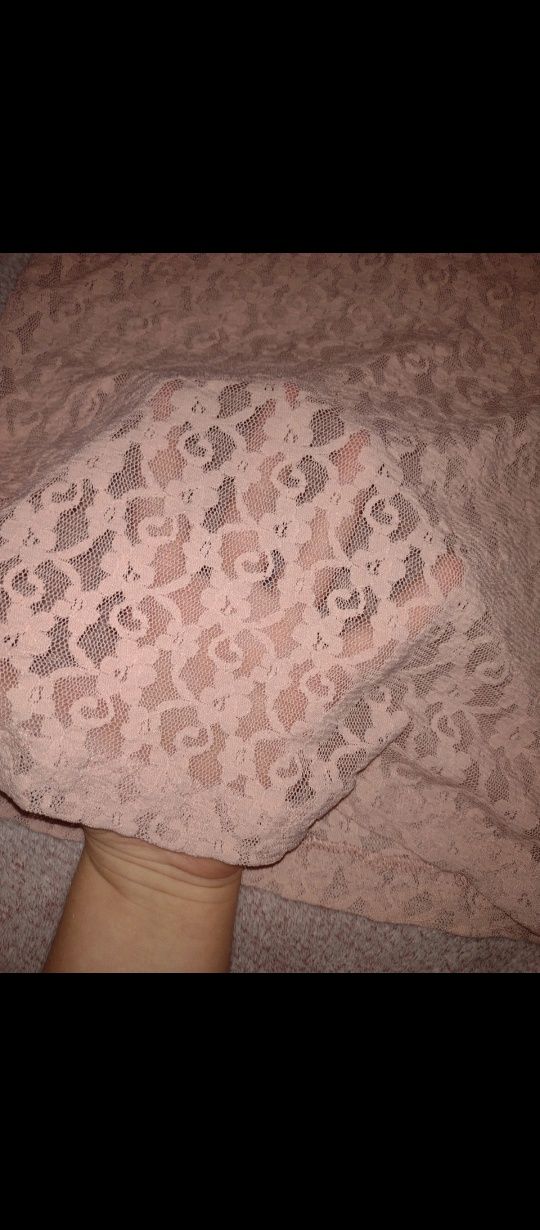 Bluzka na ramiączkach rozmiar S koronkowa