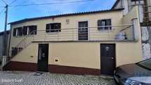 Casa / Villa T4 em Vilarinho de São Romão de 358,00 m2