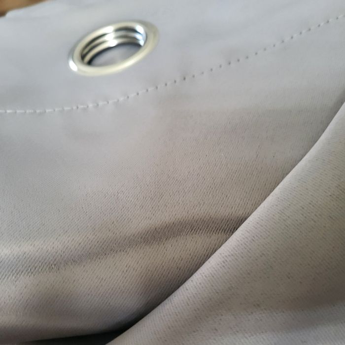 Zasłony zaciemniające 140 x 200 cm