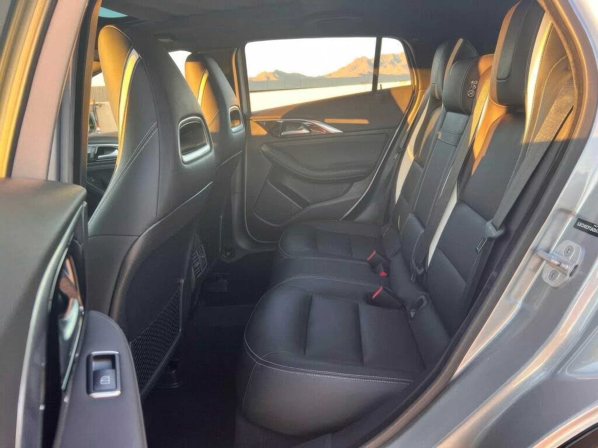 2018 Infiniti QX30 2.0t