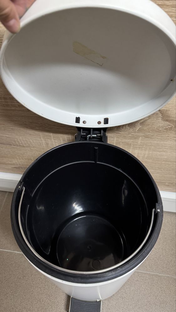 Kosz na smieci metalowy 20 l