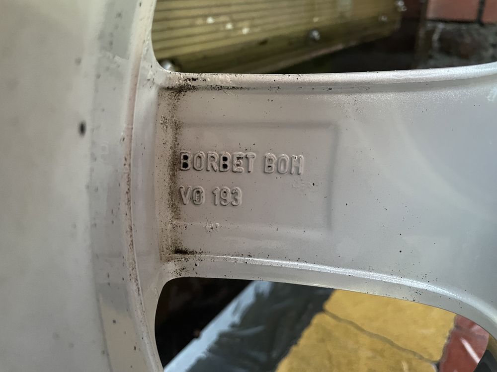 Диск із колесом Volkswagen Borbet, резина Nokian Hakkapellitta 9