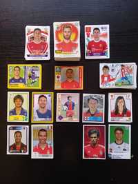 Cromos de futebol de vários jogadores e coleções da Panini