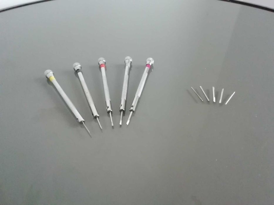 Wkrętaki zegarmistrzowskie - zestaw 5 sztuk + groty wymienne