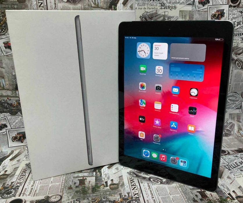 Планшет Apple iPad 8th Gen 2020 10.2 128GB WiFi+LTE c Гарантией