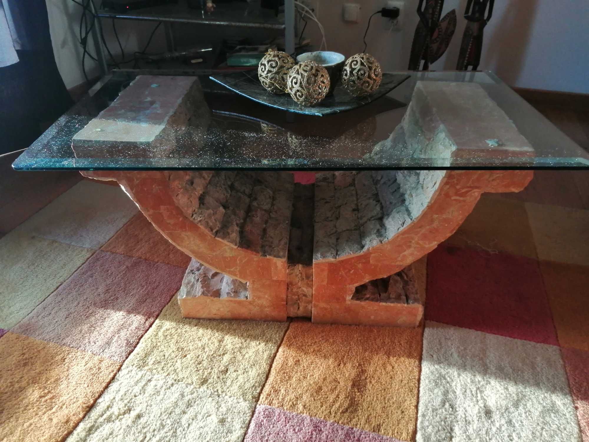 mesa de sala em pedra