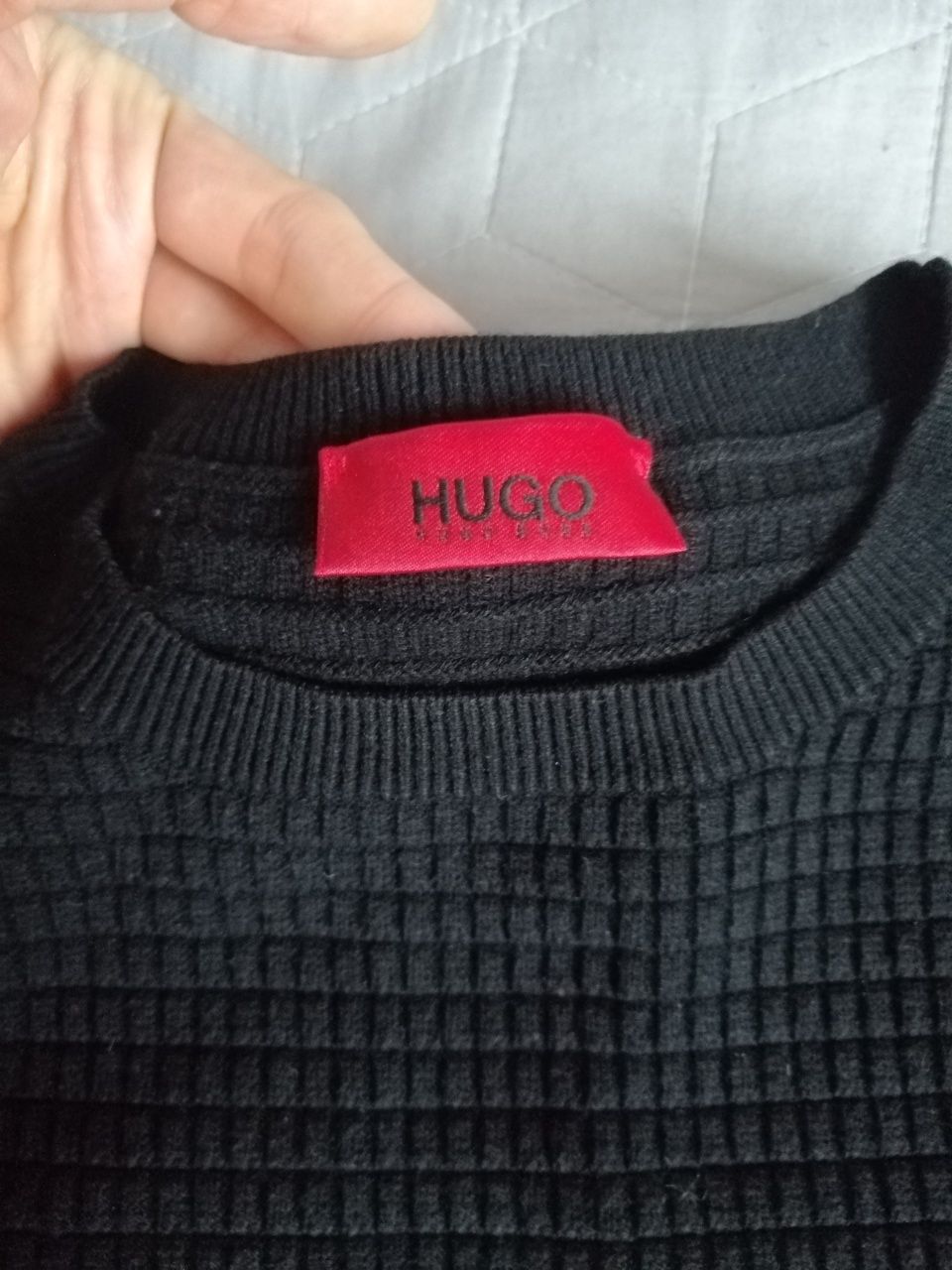 Hugo Boss sweter bluzka S baskinka