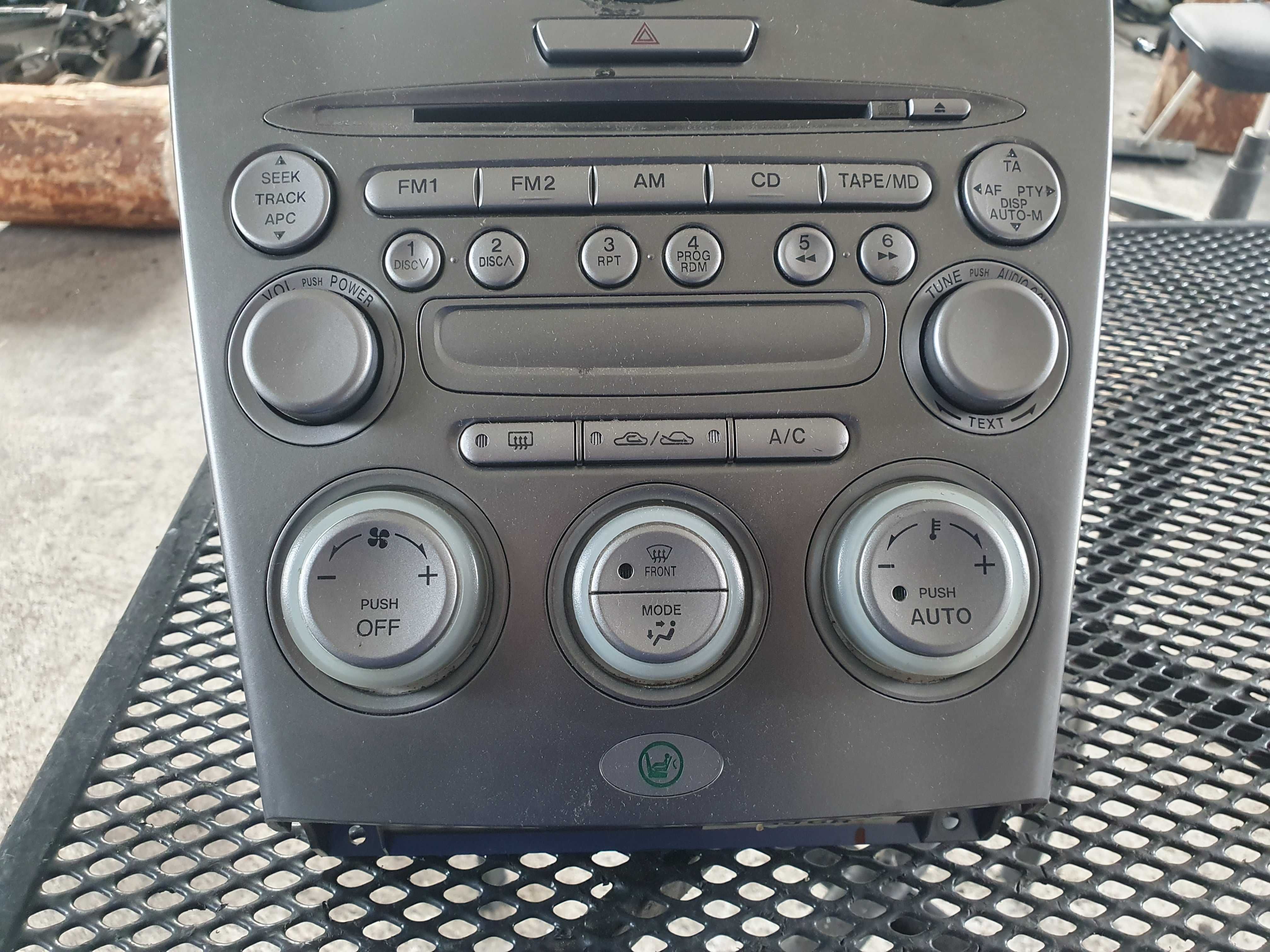 Radio panel nawiewow kratka konsola Mazda 6 GG GJ