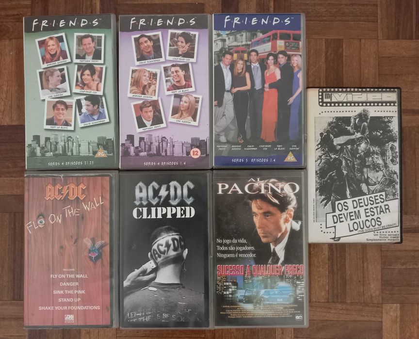 Várias cassetes vhs ac dc / friends / al pacino