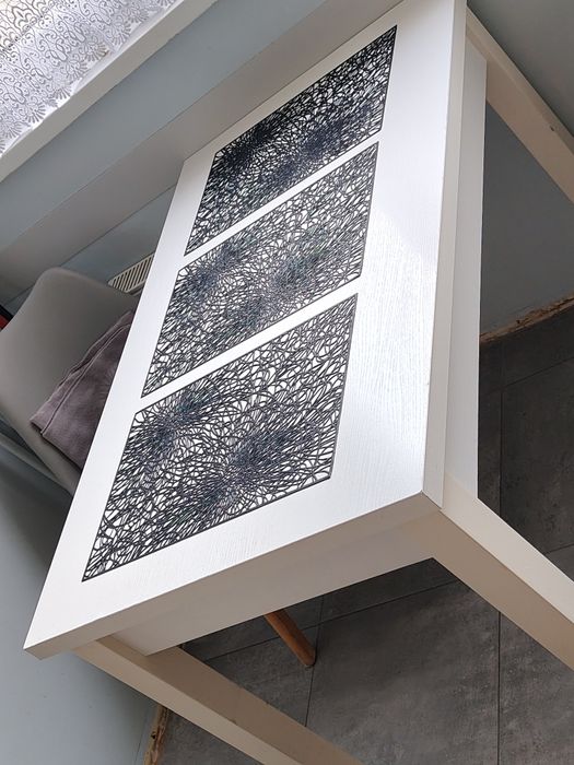 Oddam za darmo osobie ktora być może potrzebuje stół oraz 3 krzesła Dł