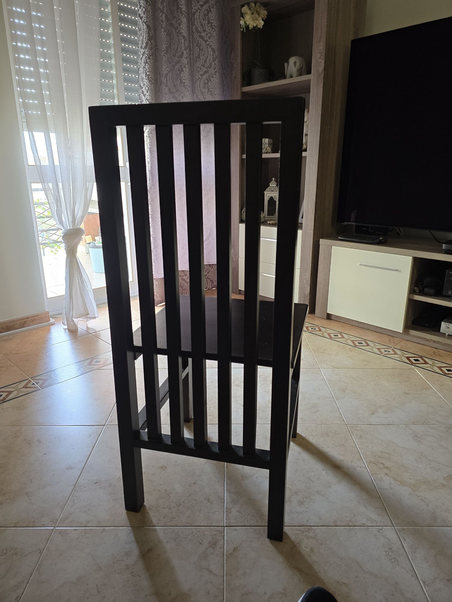 Conjunto de cadeiras de jantar