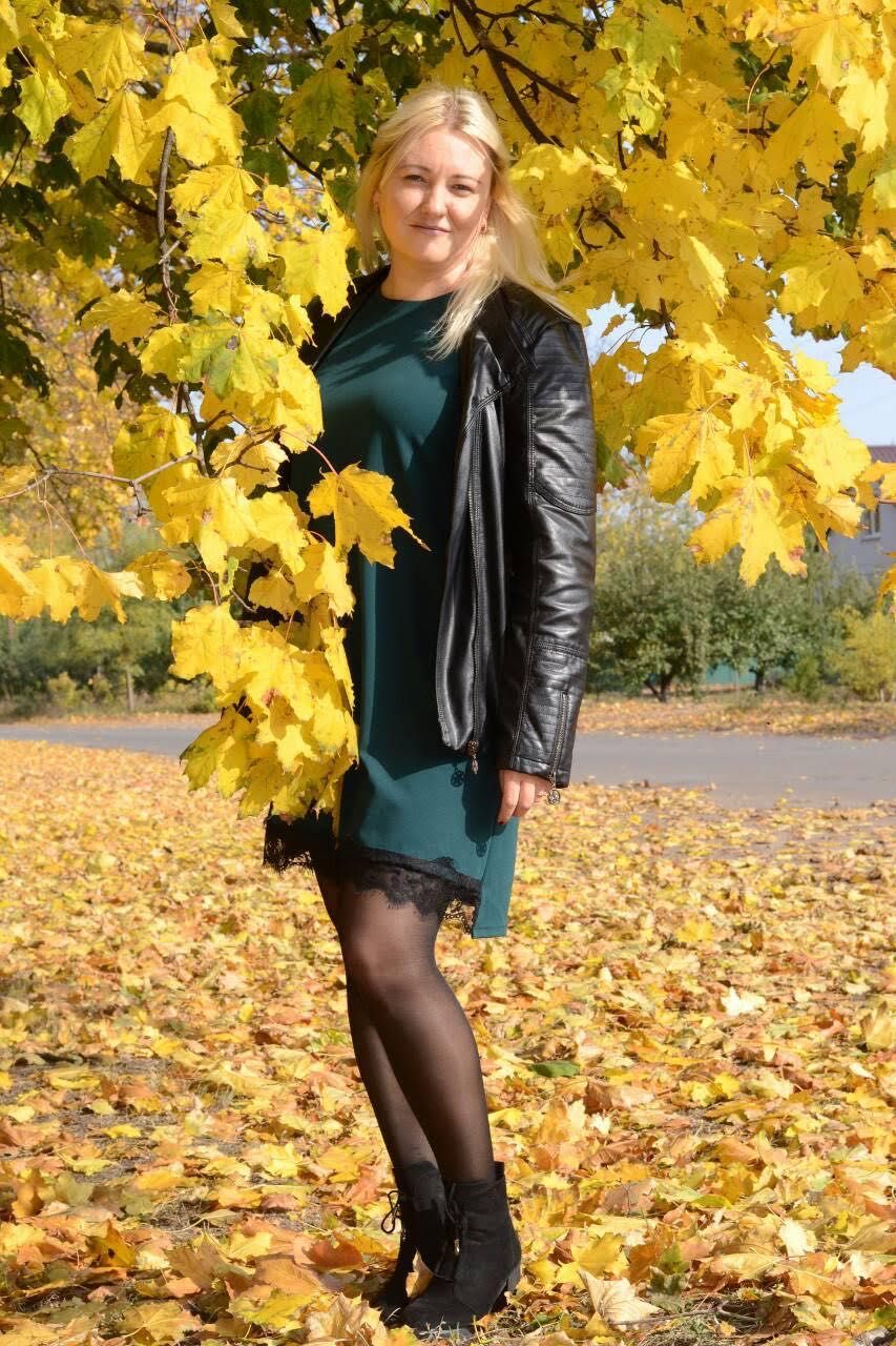 Платье с кружевом