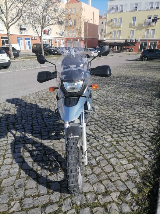 BMW F650, 2007, Suspensão preparada.