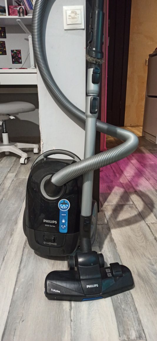 Пилосос Philips  , филипс
