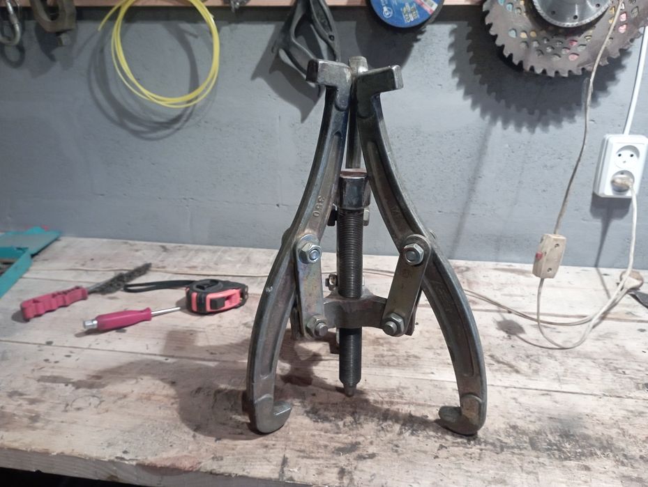 Продам знімач підшипників