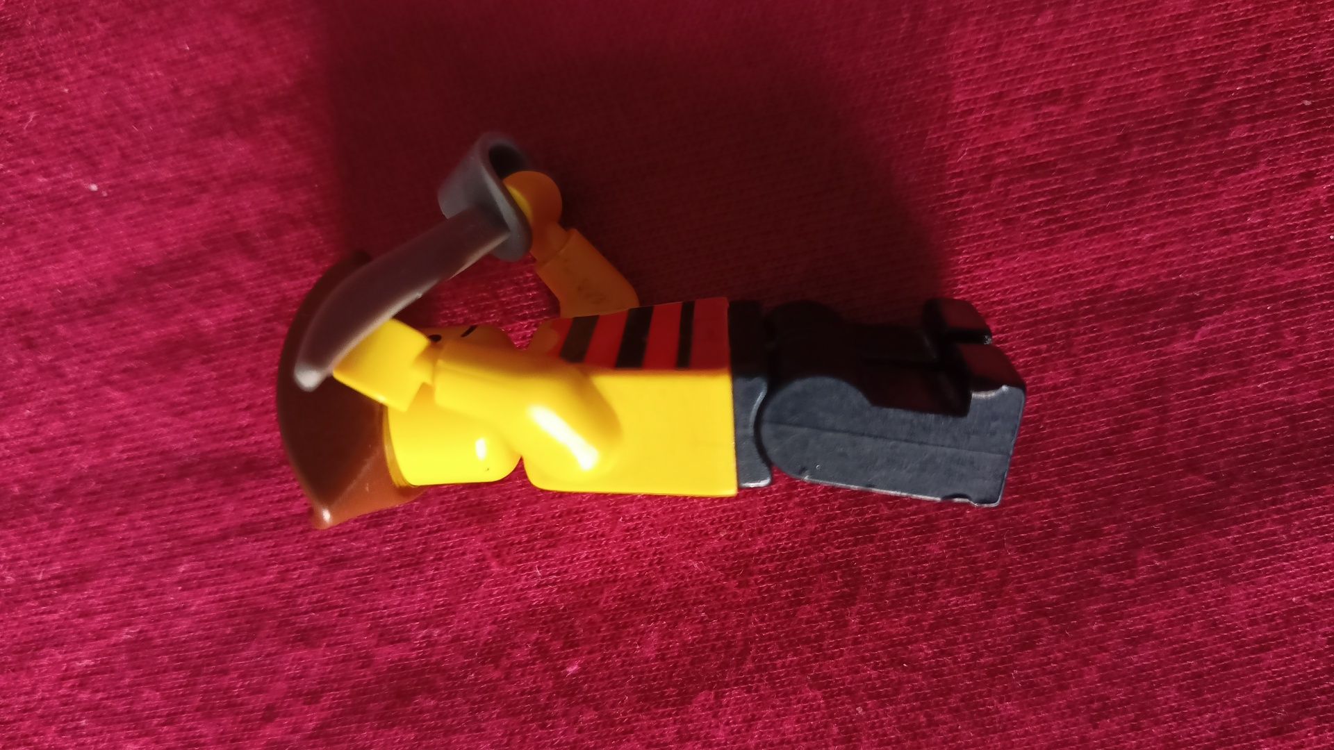LEGO Pirat figurka minifig Szabla Kapelusz (Piraci, Pirates)