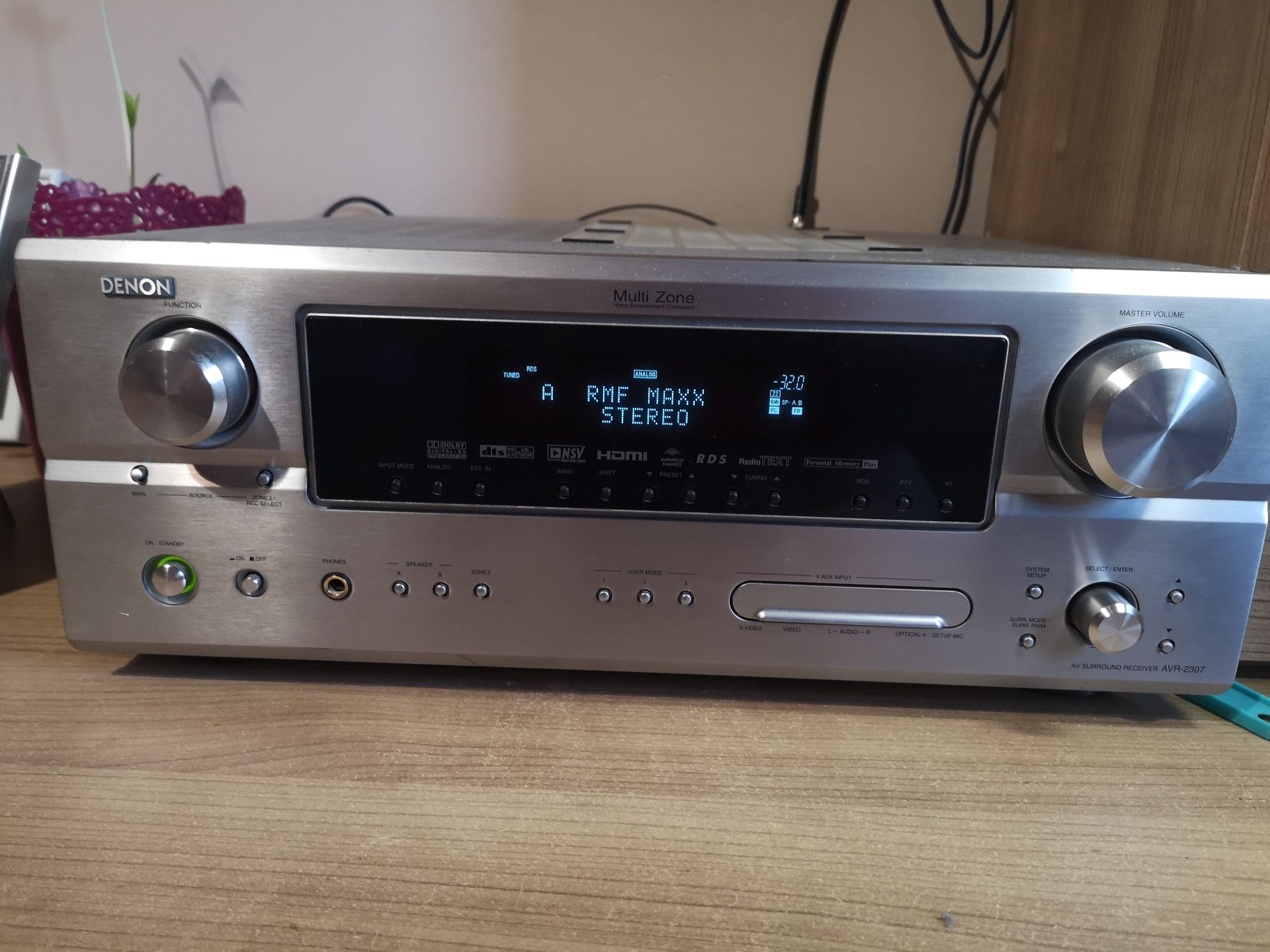 Denon avr-2307 7.1  135w rms x7