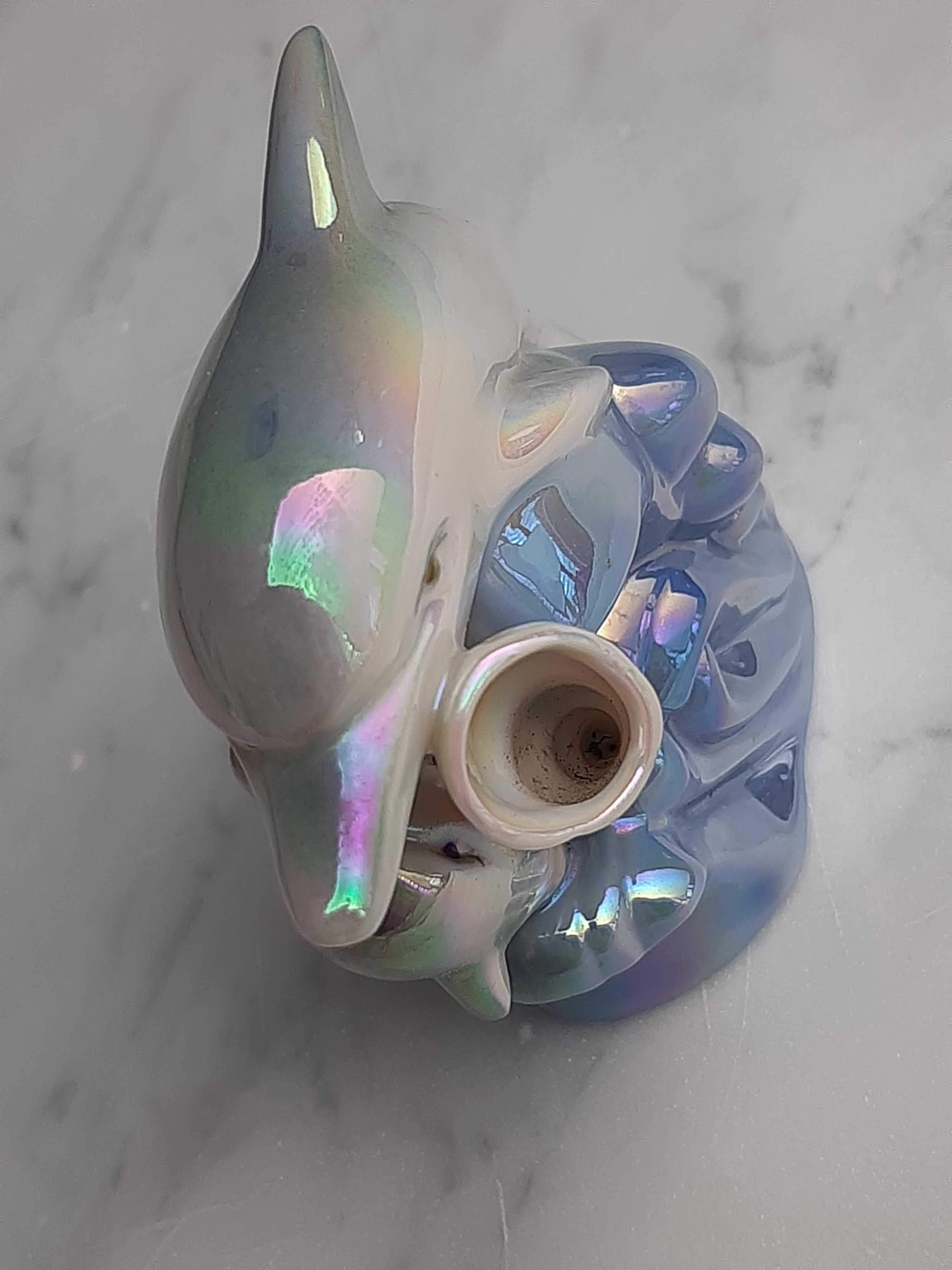 porcelanowa figurka delfinki