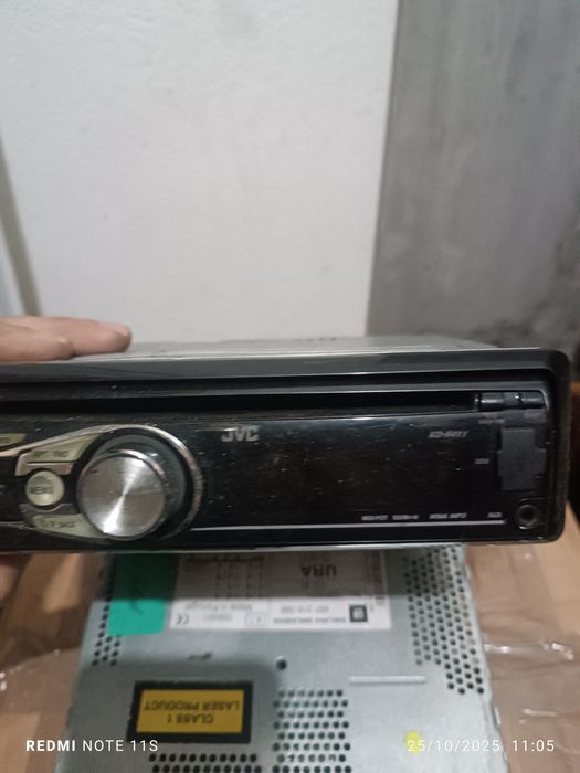 Vendo 2 auto rádios com entrada CD