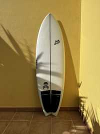 Lost Round Nose Fish 5’7 surfboard - Libtech