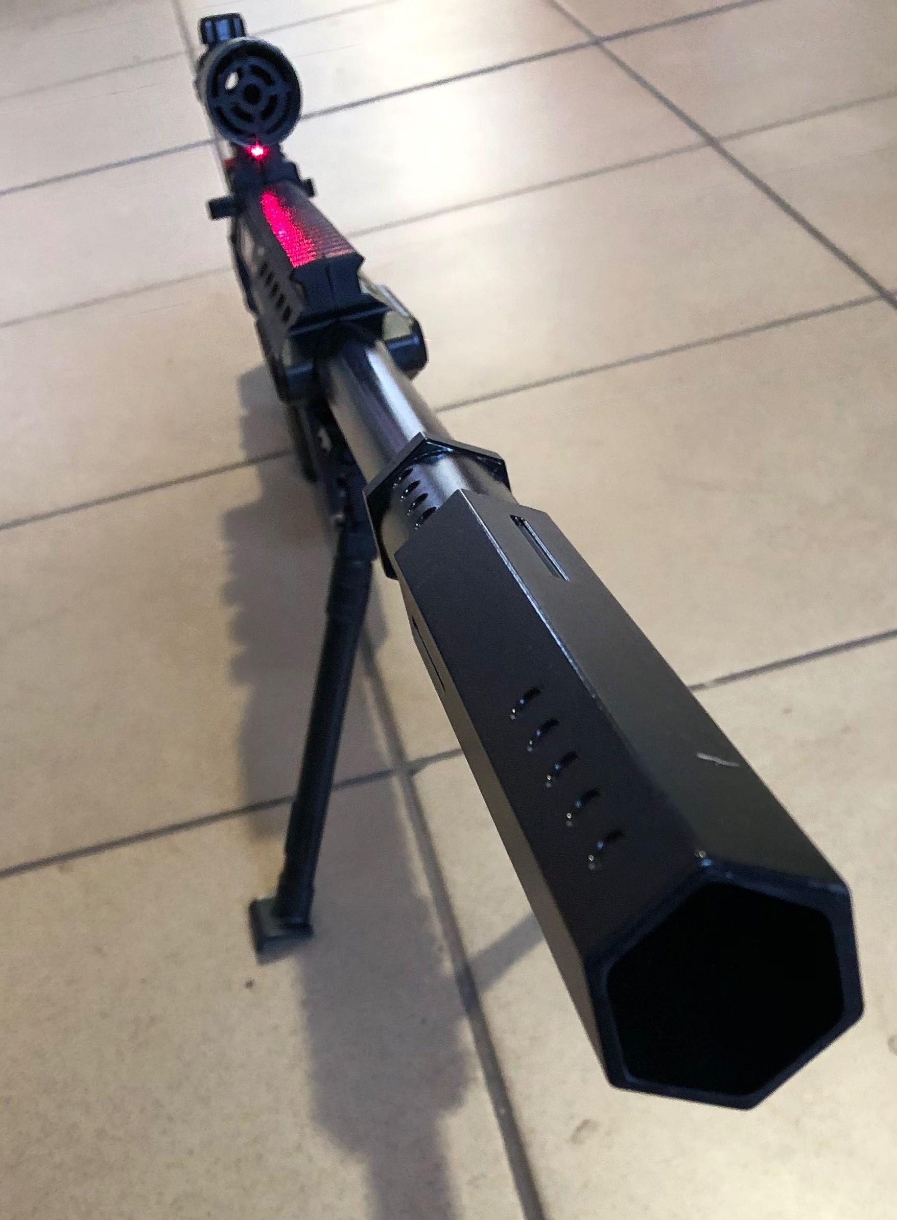 Снайперская винтовка AWM 88 см,лазерный прицел,сошки