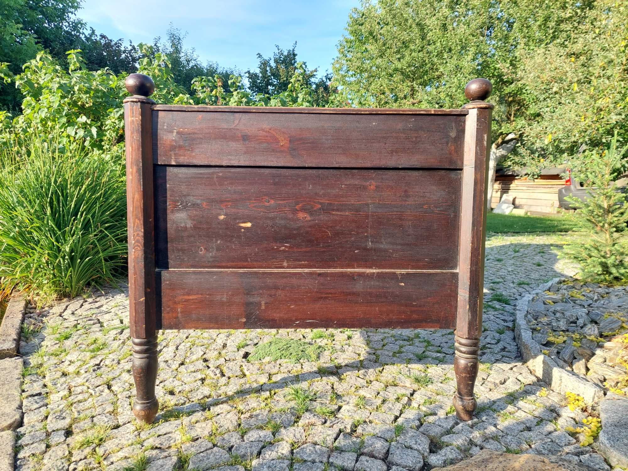 Stare łóżko dziecięce lub dla niskiej osoby 80x170 cm