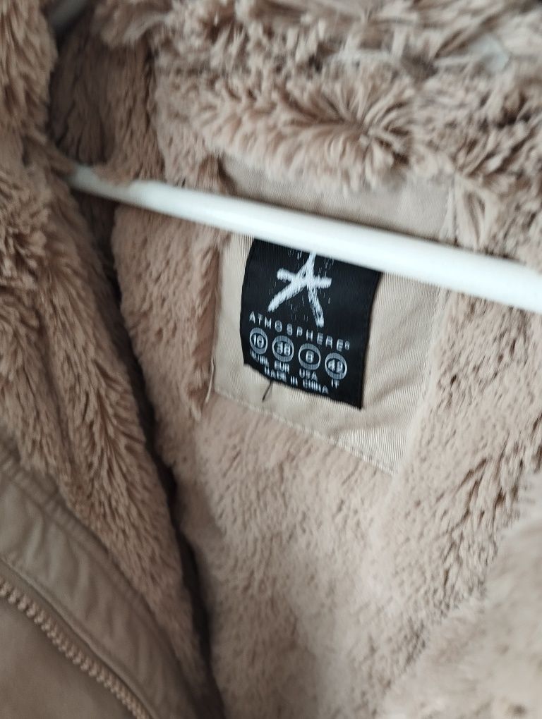 Zimowa damska kurtka, beżowa, parka, z futerkiem r.38 Atmophere