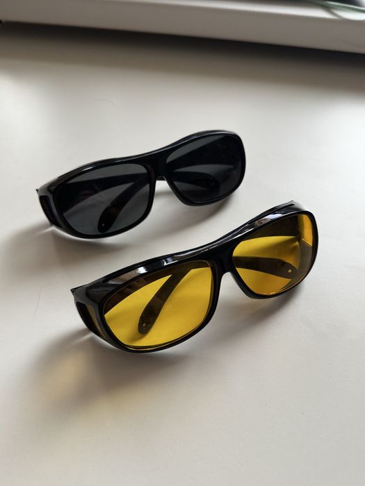 Окуляри 2 пари жовті та чорні