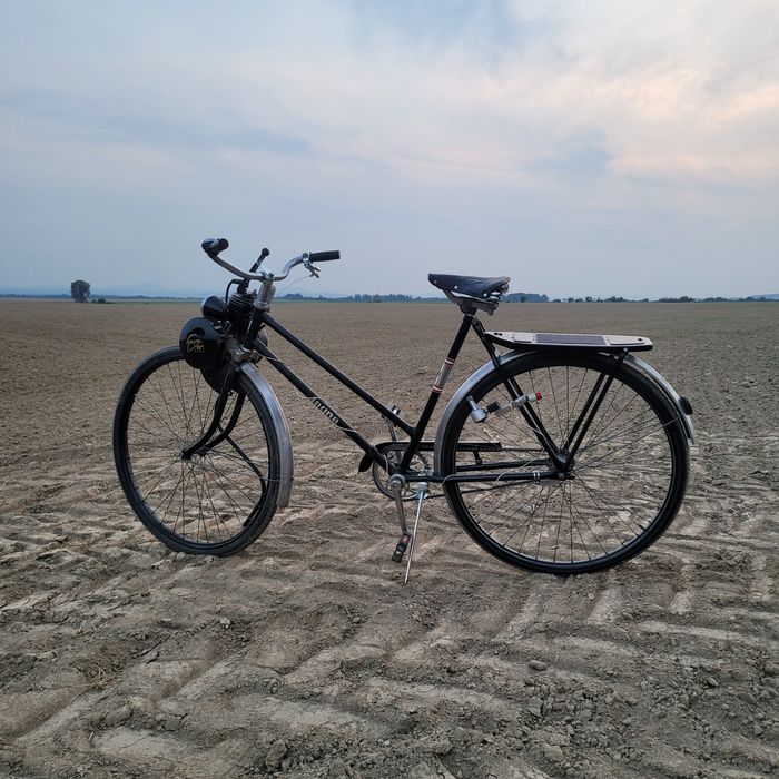 Rower z silnikiem spalinowym wsk gnom jagna prl zzr