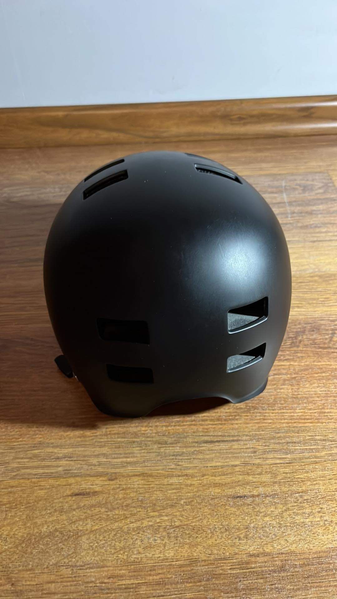 Sprzedam kask rowerowy mtb Bluegrass Super Bold r.S