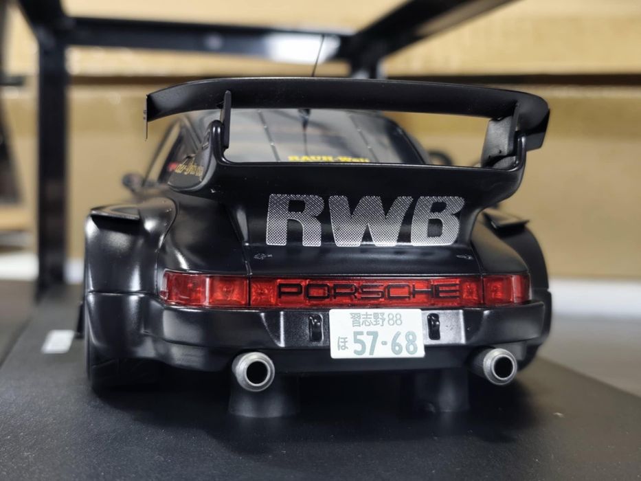 1/18 GT Spirit Porsche 911 930 RWB Akira Nakai Stella Artois