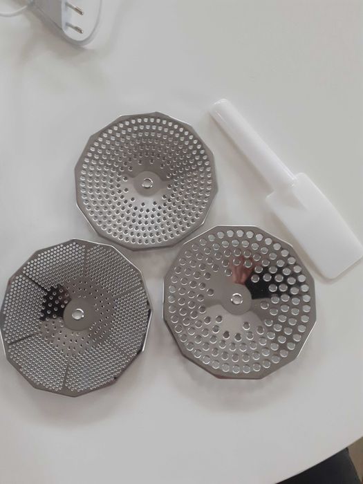 Elektryczna tarka do owoców