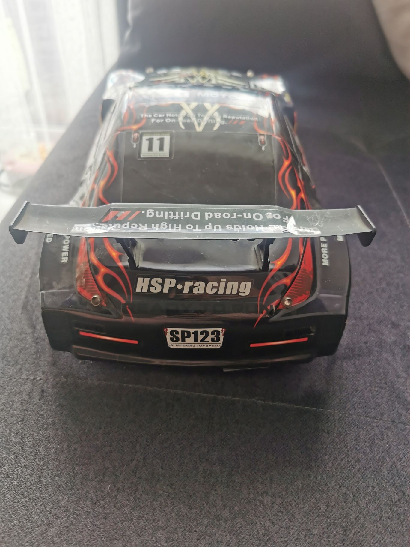 Nissan 350Z - karoseria 1:10 onroad