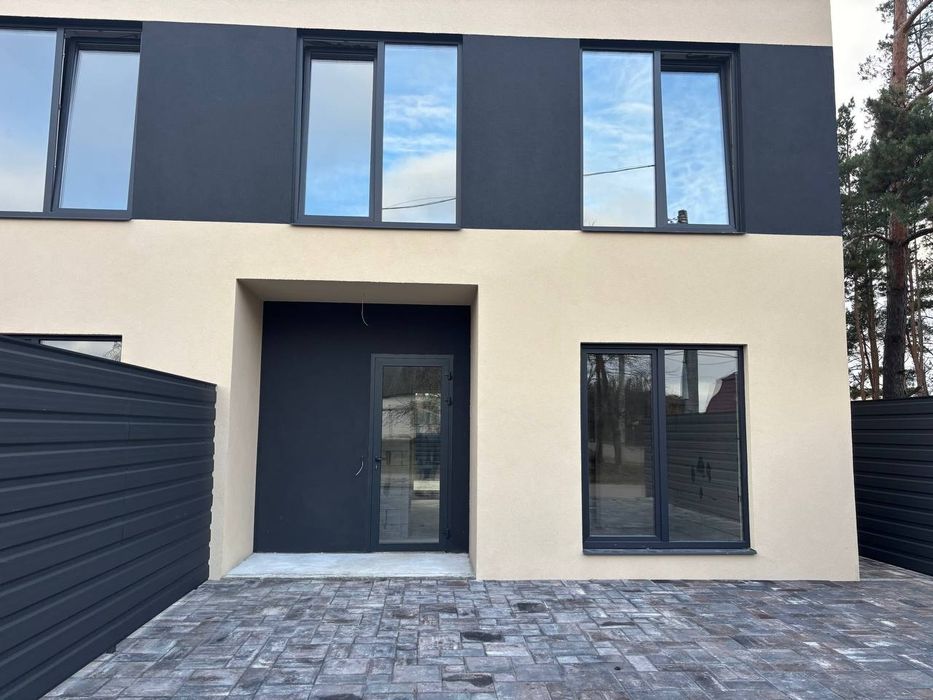 Продам Будинок м. Коростень Таунхаус