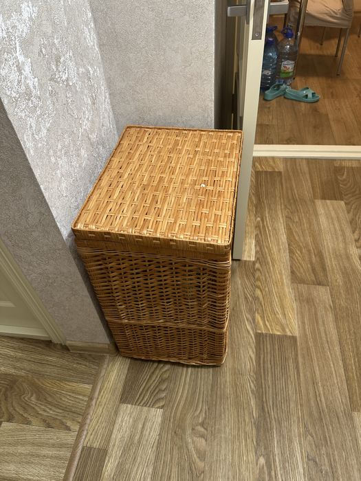 Продам корзину для білизни