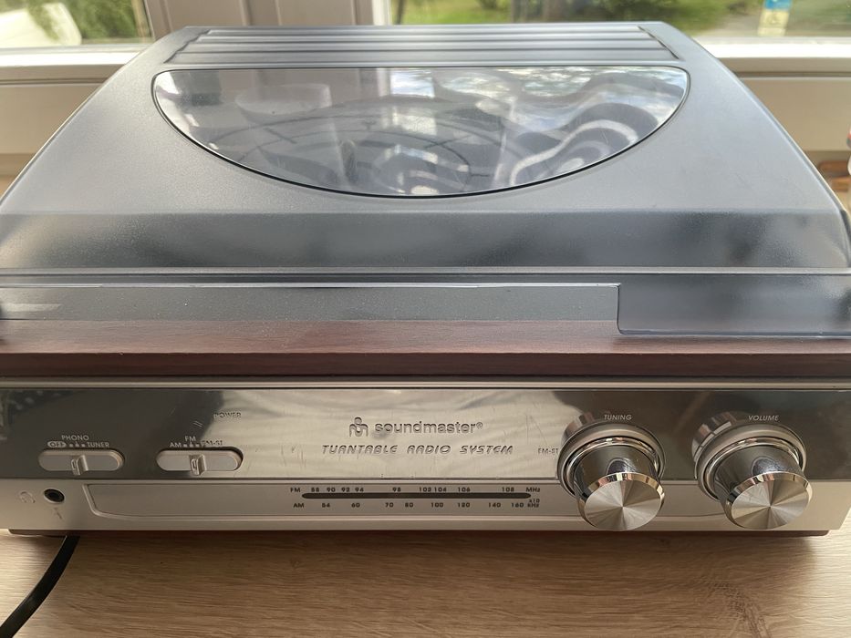 gramofon z radiem Soundmaster