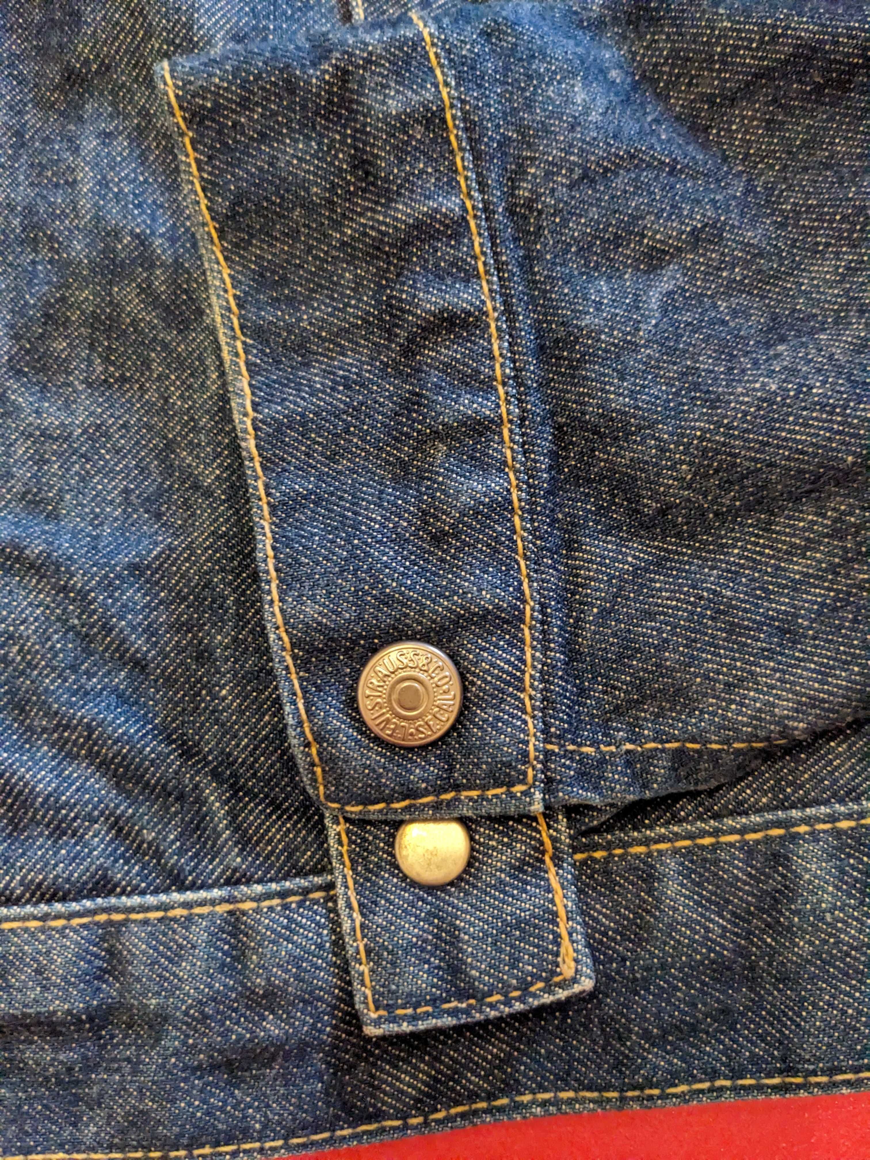 Casaco Levis tamanho XS