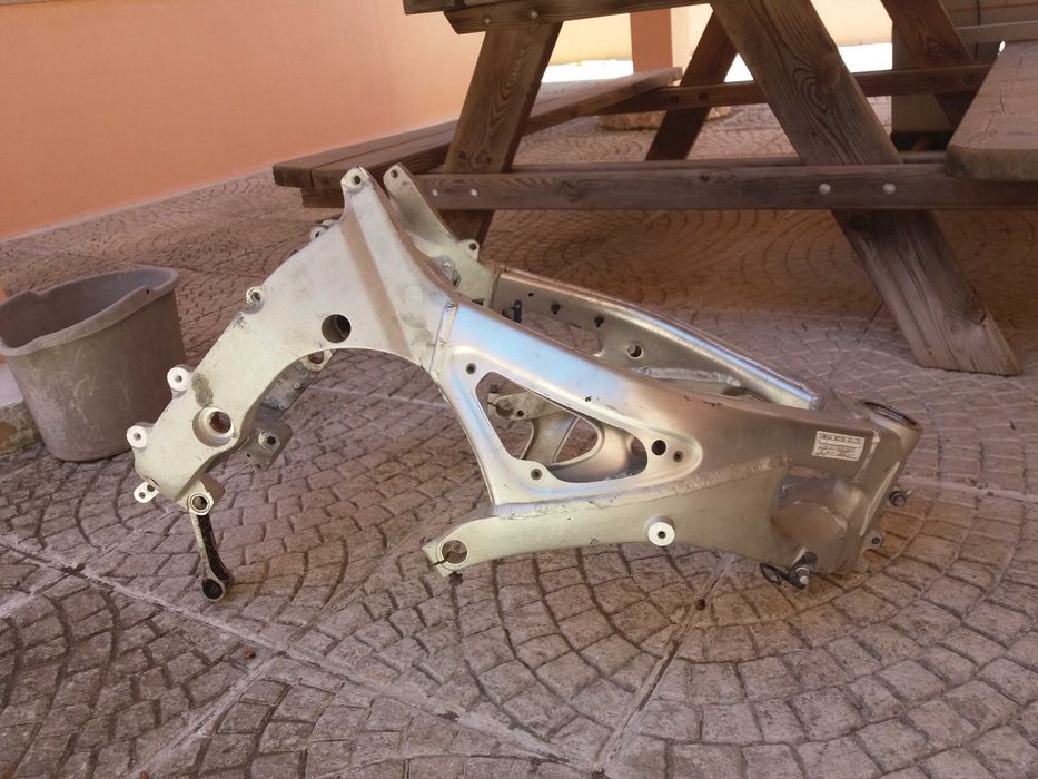yamaha yzf r6 ano 2000 quadro boa condicao