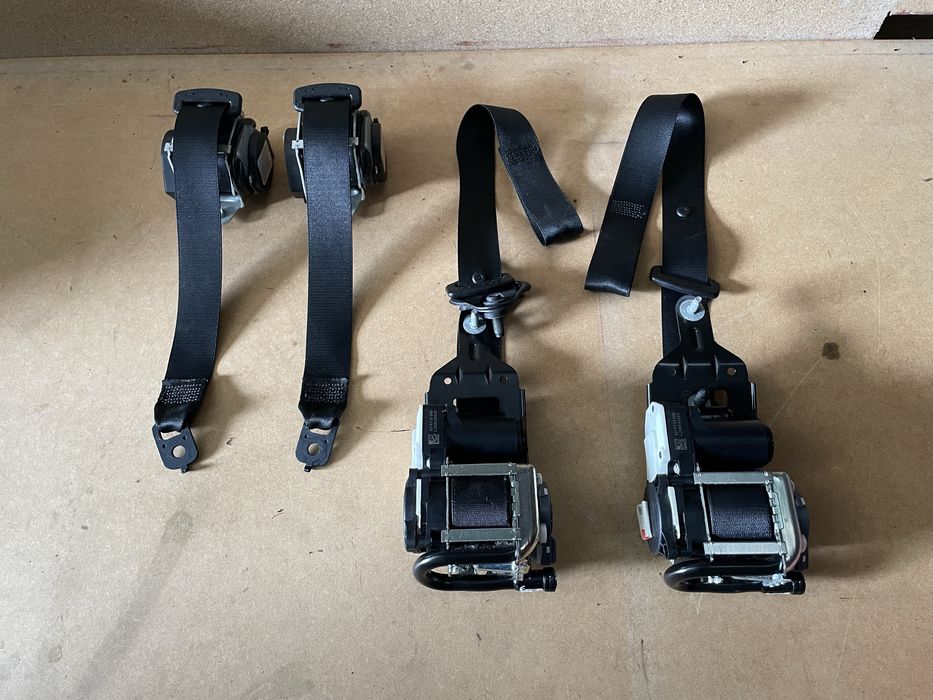 Pas pasy bezpieczenstwa przod tyl prawy lewy C klasa w204 lift