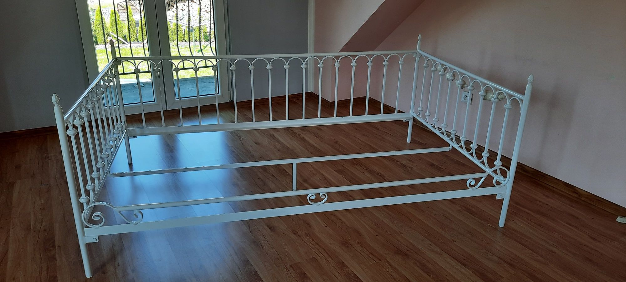 Łóżko metalowe 110x200 białe