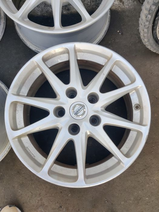 Диски R16 5*114,3 Nissan