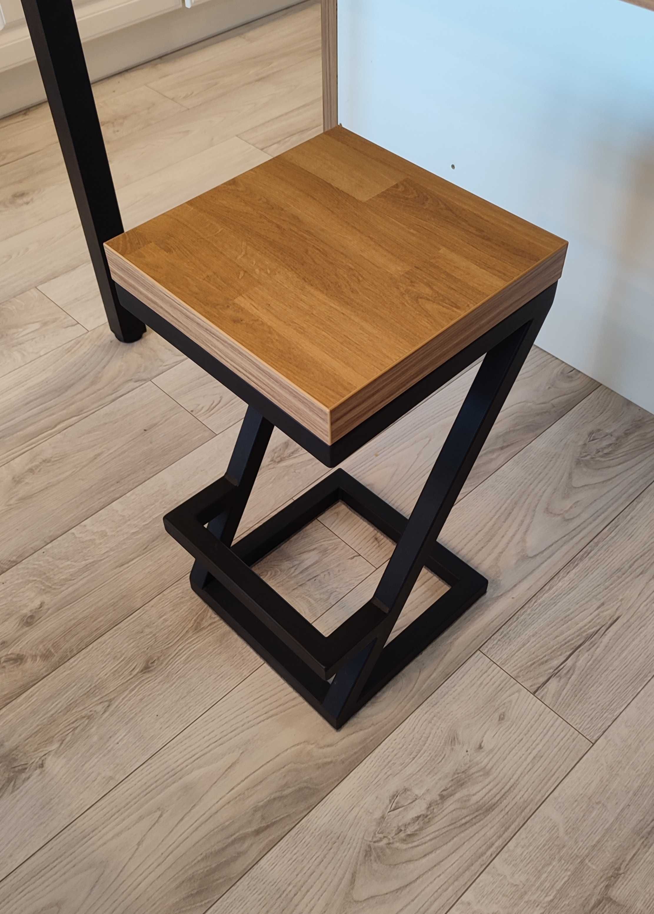 Stół i krzesła hokery loft industrial minimalistyczny