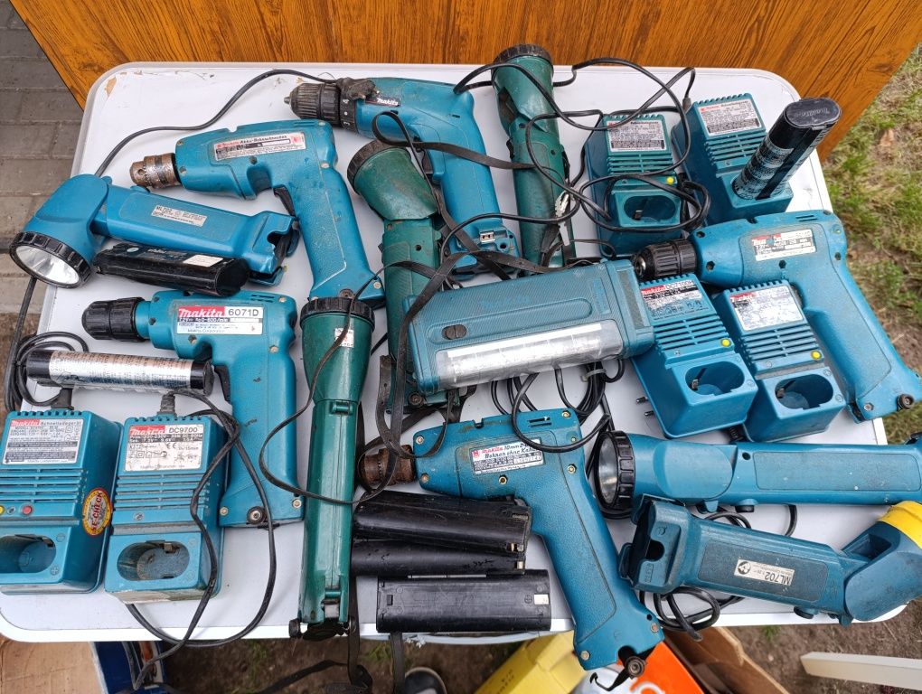 Makita wkretarki latarki ładowarki !!!