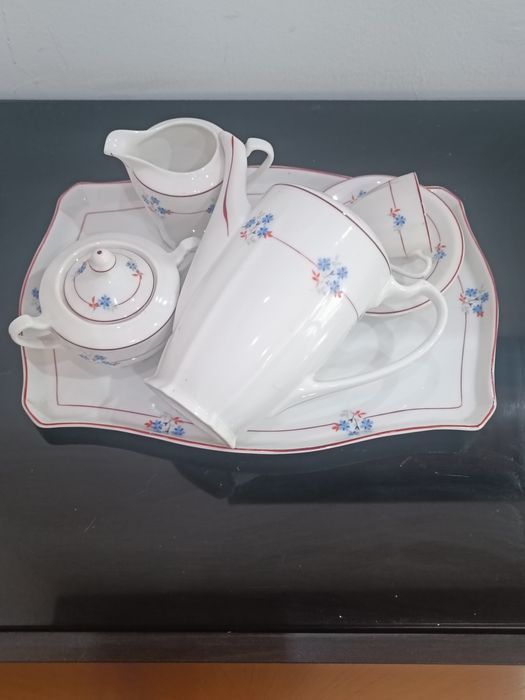 Peças de serviço de café.