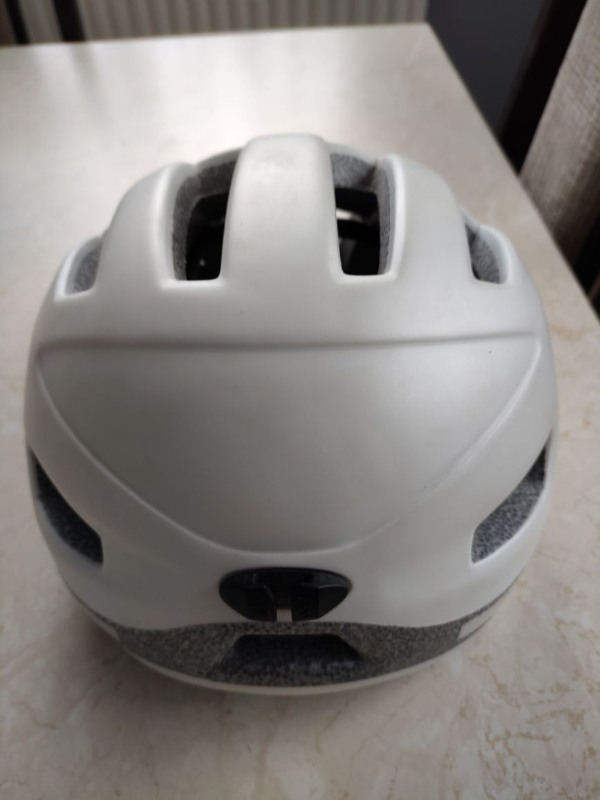 Kask biały Btwin