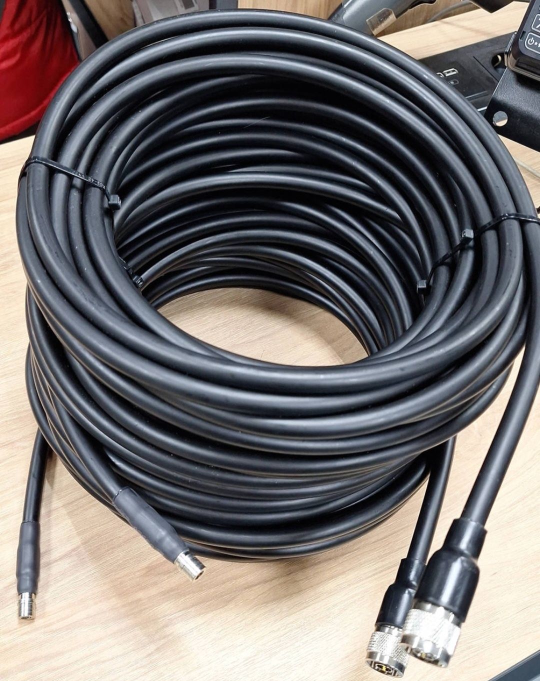 Коаксиальный кабель RG-8 N-Type-QMA Комплект с двух кабелей по 20m.