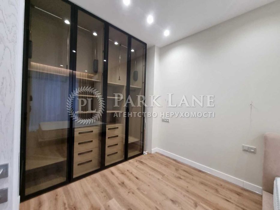 Продам 45м Бульварно-Кудрявська Ярославів Град