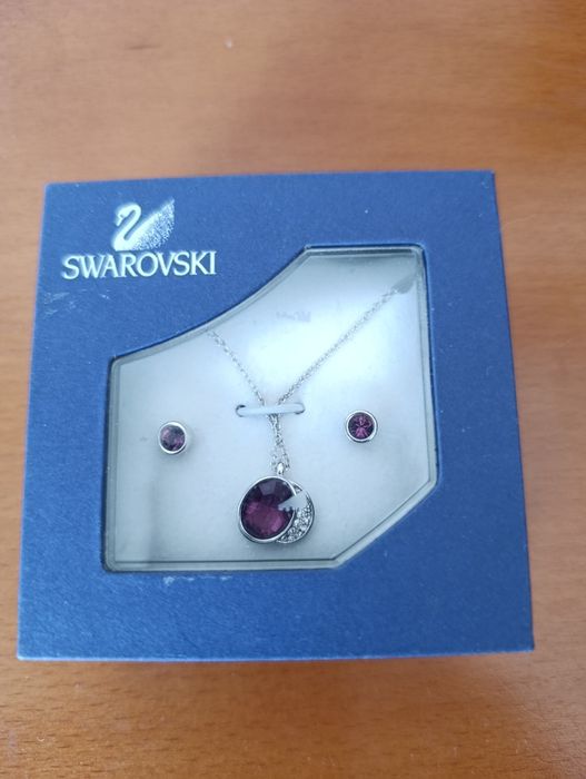 Conjunto de Fio com pendente e brincos