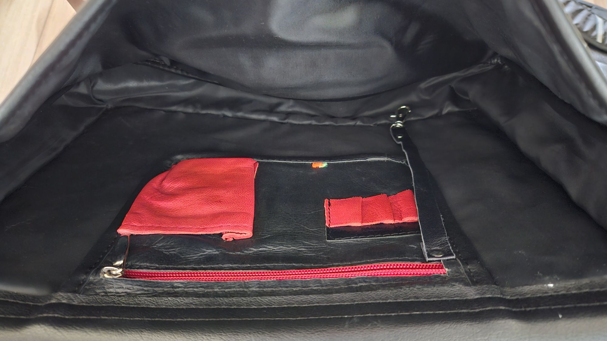 Torba na laptopa aktówka listonoszka skórzana